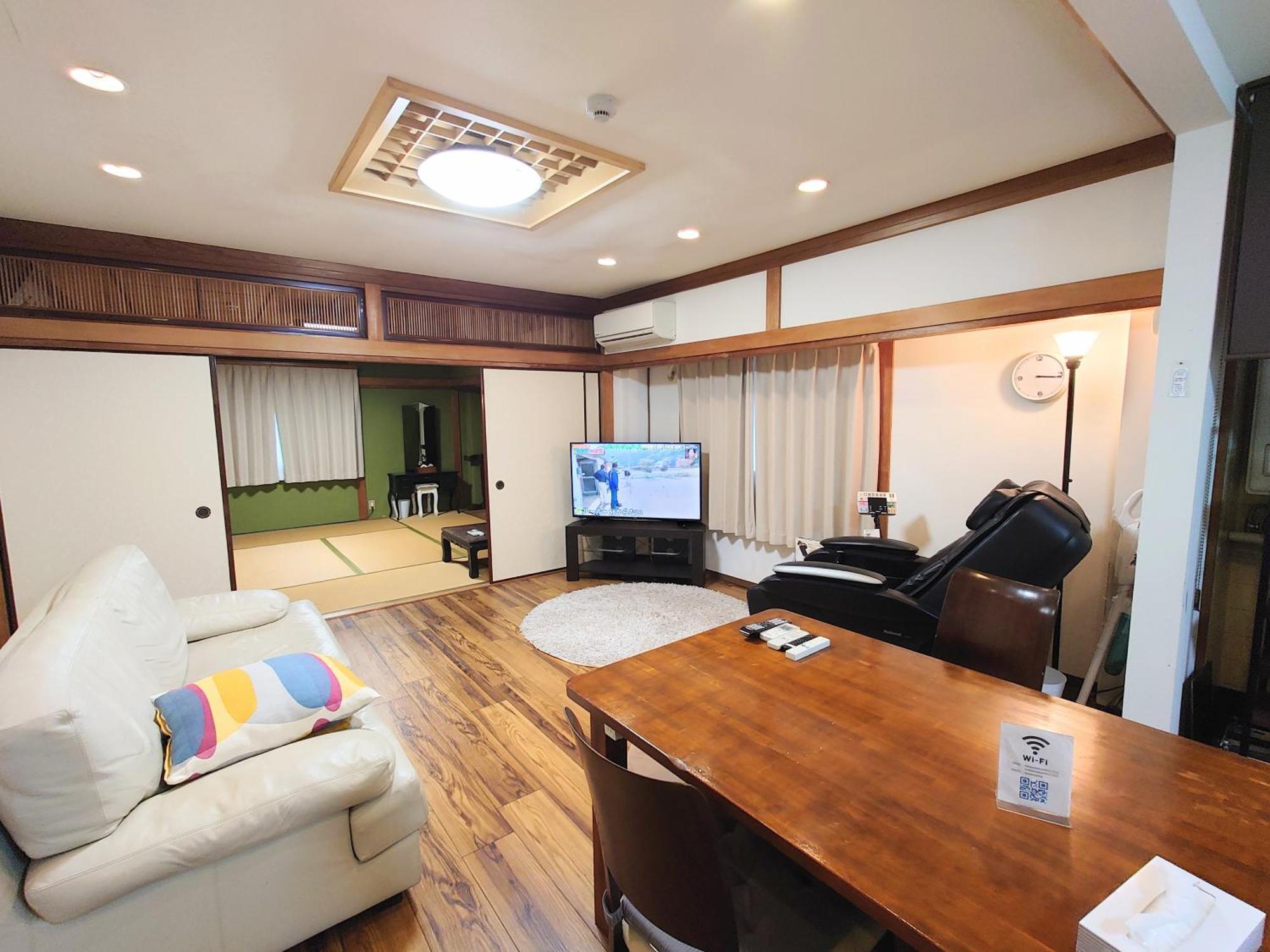 Ferienwohnung Base Ōsaka Exterior foto