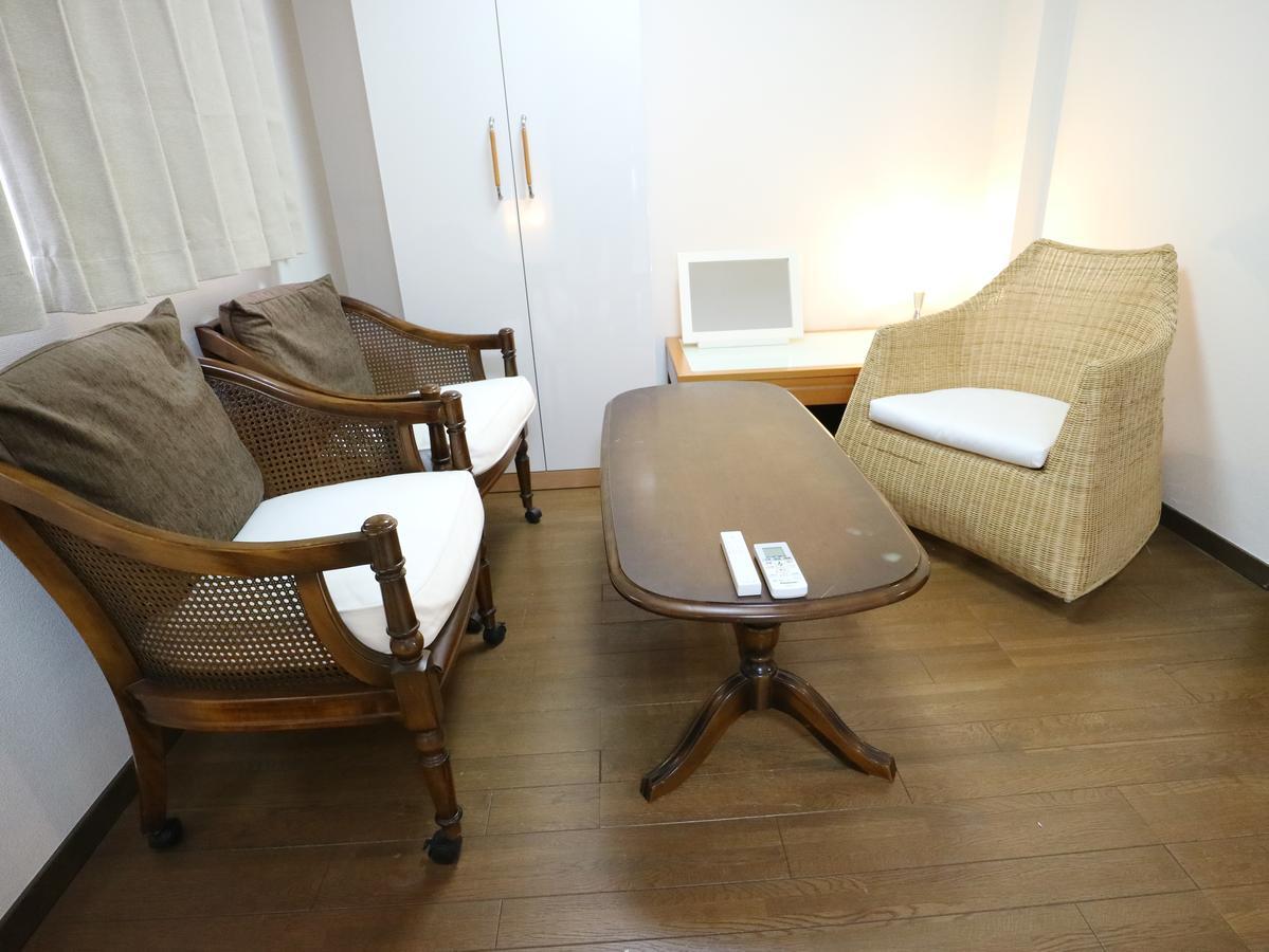 Ferienwohnung Base Ōsaka Exterior foto
